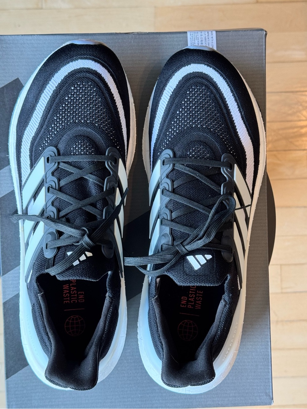 Adidas Ultraboost Light - Picture 5 of 7